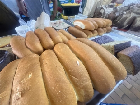 タヒチに行ったら、食べたい！ココナッツパン